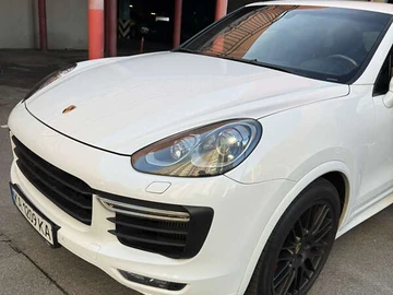 Авто Porsche Cayenne 2016 № 8074287