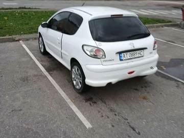 Авто Peugeot 206 2004 № 8074416
