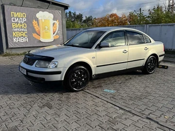 Авто Volkswagen Passat 1999 № 8074439