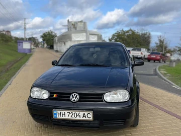 Авто Volkswagen Golf 2000 № 8074480