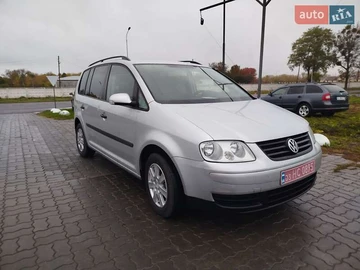Авто Volkswagen Touran 2005 № 8074512