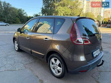 Авто Renault Scenic 2010 № 8074745