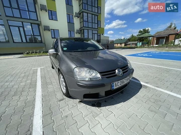 Авто Volkswagen Golf 2004 № 8074992