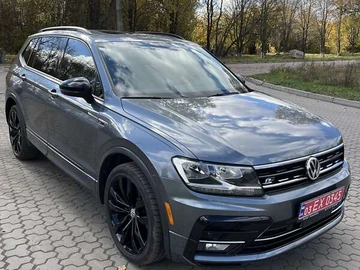 Авто Volkswagen Tiguan 2021 № 8075012