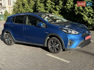 Авто Toyota Aqua 2017 № 8075044