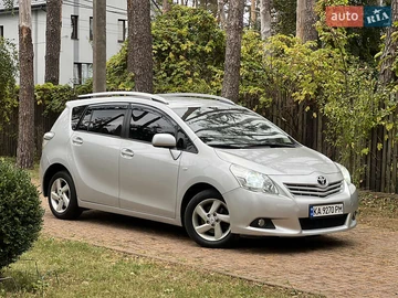 Авто Toyota Verso 2011 № 8075226