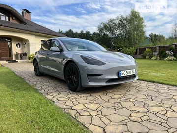 Авто Tesla Model 3 2021 № 8075238