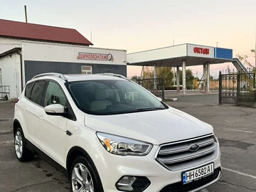 Авто Ford Escape 2018 № 8075285