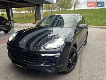 Авто Porsche Cayenne 2015 № 8075498