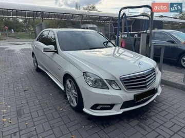 Авто Mercedes E-Class 2011 № 8075668