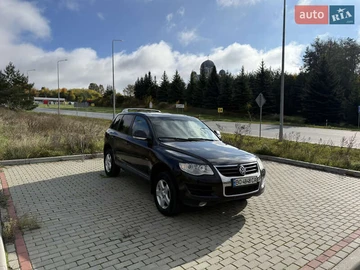 Авто Volkswagen Touareg 2007 № 8075971