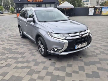 Авто Mitsubishi Outlander 2017 № 8076304