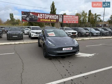 Авто Tesla Model Y 2023 № 8076448