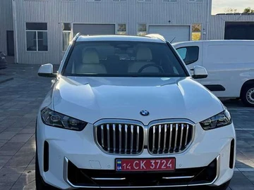 Авто BMW X5 2023 № 8076473