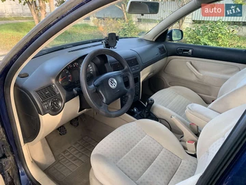 Авто Volkswagen Golf 2001 № 8076485