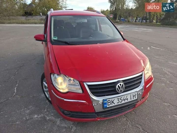 Авто Volkswagen Touran 2006 № 8076508
