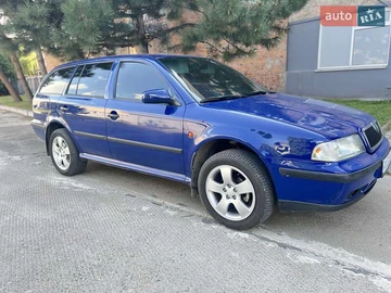 Авто Skoda Octavia 2000 № 8077382