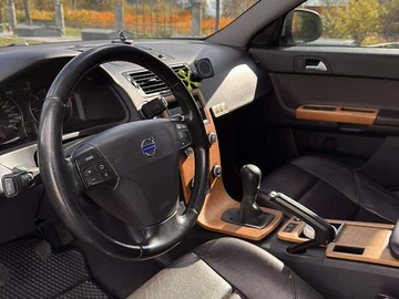 Авто Volvo V50 2011 № 8077477