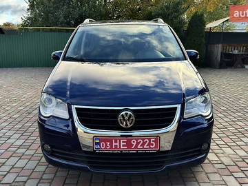 Авто Volkswagen Touran 2008 № 8077603