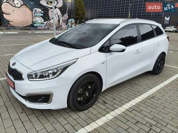 Авто KIA Ceed 2017 № 8077764