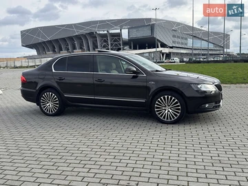 Авто Skoda Superb 2014 № 8077802