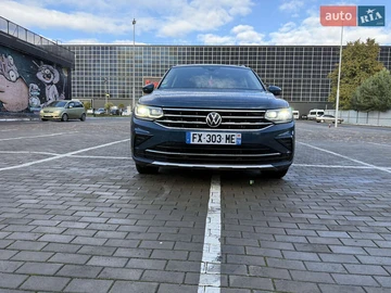Авто Volkswagen Tiguan 2021 № 8078126