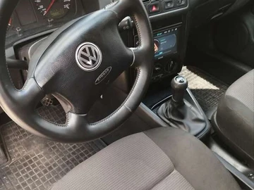 Авто Volkswagen Golf 2001 № 8078289