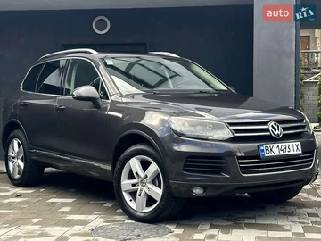Авто Volkswagen Touareg 2011 № 8079141