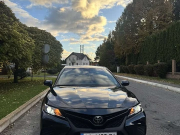 Авто Toyota Camry 2018 № 8079310