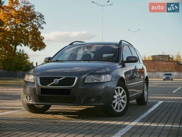 Авто Volvo V50 2008 № 8079582