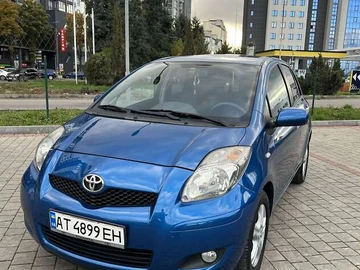 Авто Toyota Yaris 2011 № 8079902