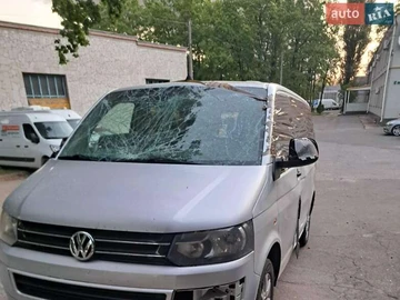 Авто Volkswagen Transporter 2010 № 8079937