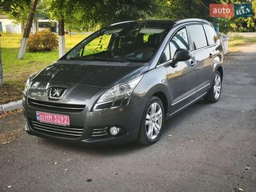 Авто Peugeot 5008 2012 № 8080067