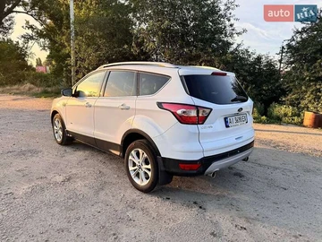 Авто Ford Kuga 2016 № 8080130