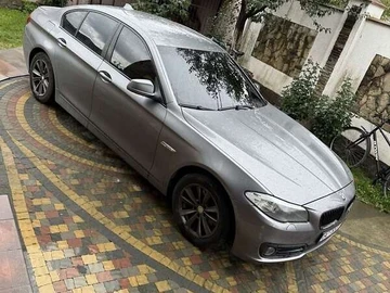 Авто BMW 5 Series 2013 № 8080149