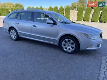 Авто Skoda Superb 2013 № 8080472