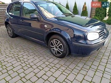 Авто Volkswagen Golf 2002 № 8080625