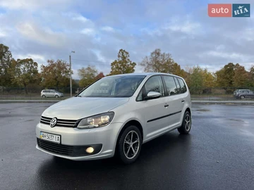 Авто Volkswagen Touran 2012 № 8080905