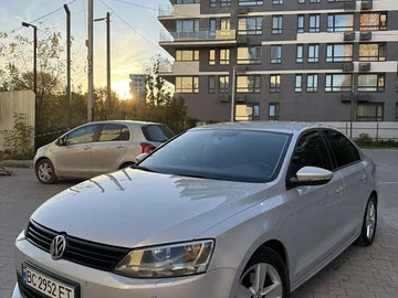 Авто Volkswagen Jetta 2012 № 8080921