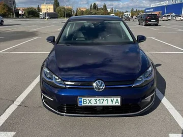 Авто Volkswagen E-Golf 2017 № 8081033