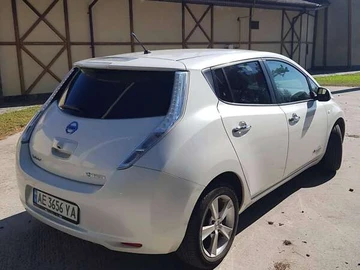 Авто Nissan Leaf 2014 № 8081353