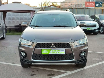 Авто Mitsubishi Outlander Xl 2010 № 8081394