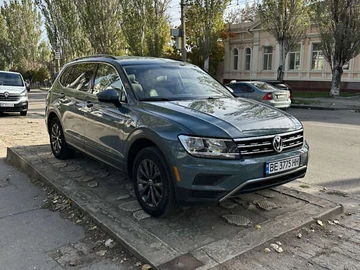 Авто Volkswagen Tiguan 2019 № 8081548