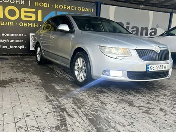 Авто Skoda Superb 2011 № 8082060
