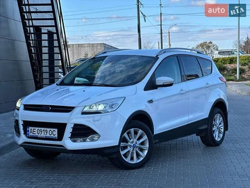 Авто Ford Kuga 2016 № 8082131