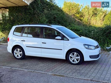 Авто Volkswagen Touran 2015 № 8082133