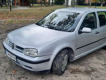 Авто Volkswagen Golf 2001 № 8082460