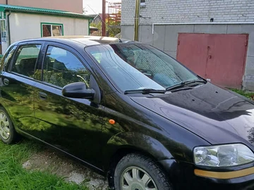 Авто Chevrolet Aveo 2005 № 8082474
