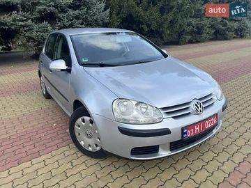 Авто Volkswagen Golf 2004 № 8082649
