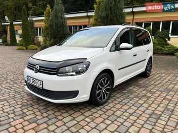 Авто Volkswagen Touran 2011 № 8082851